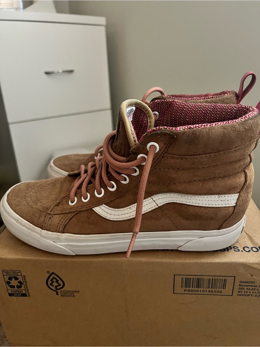 Vans Women’s Brown Suede and Pink accents High-Tops Original Pink Laces